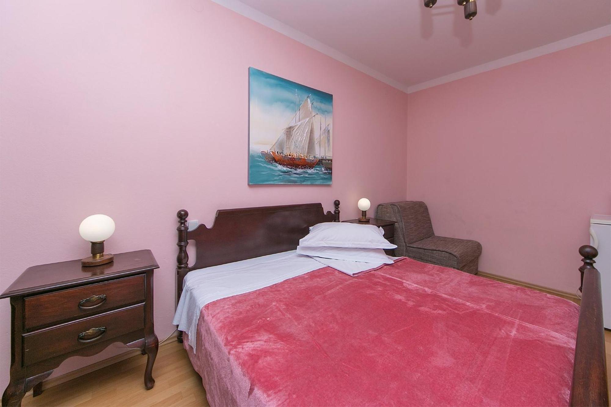 Apartments By The Sea Brela, Makarska - 20778 الغرفة الصورة